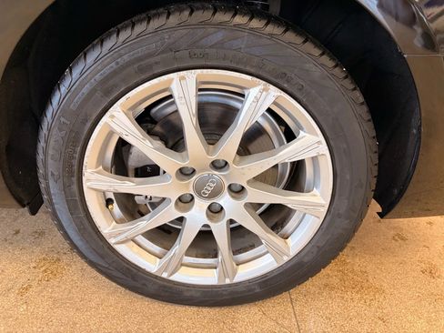 Used 2020 Audi A4 2.0T Premium w/ Convenience Package image 43