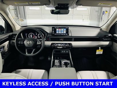 New 2025 Honda Pilot Touring