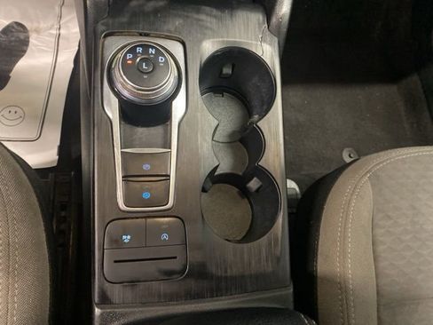 Used 2020 Ford Escape SE image 22