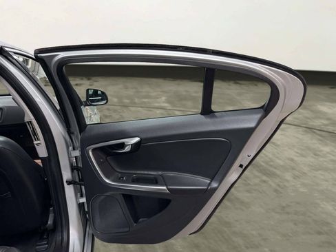 Used 2015 Volvo S60 T5 Premier AWD/4WD image 18