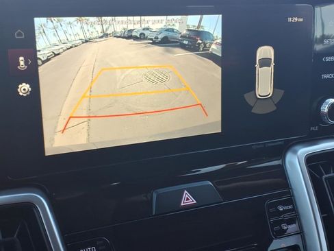 Used 2023 Kia Sorento S image 21