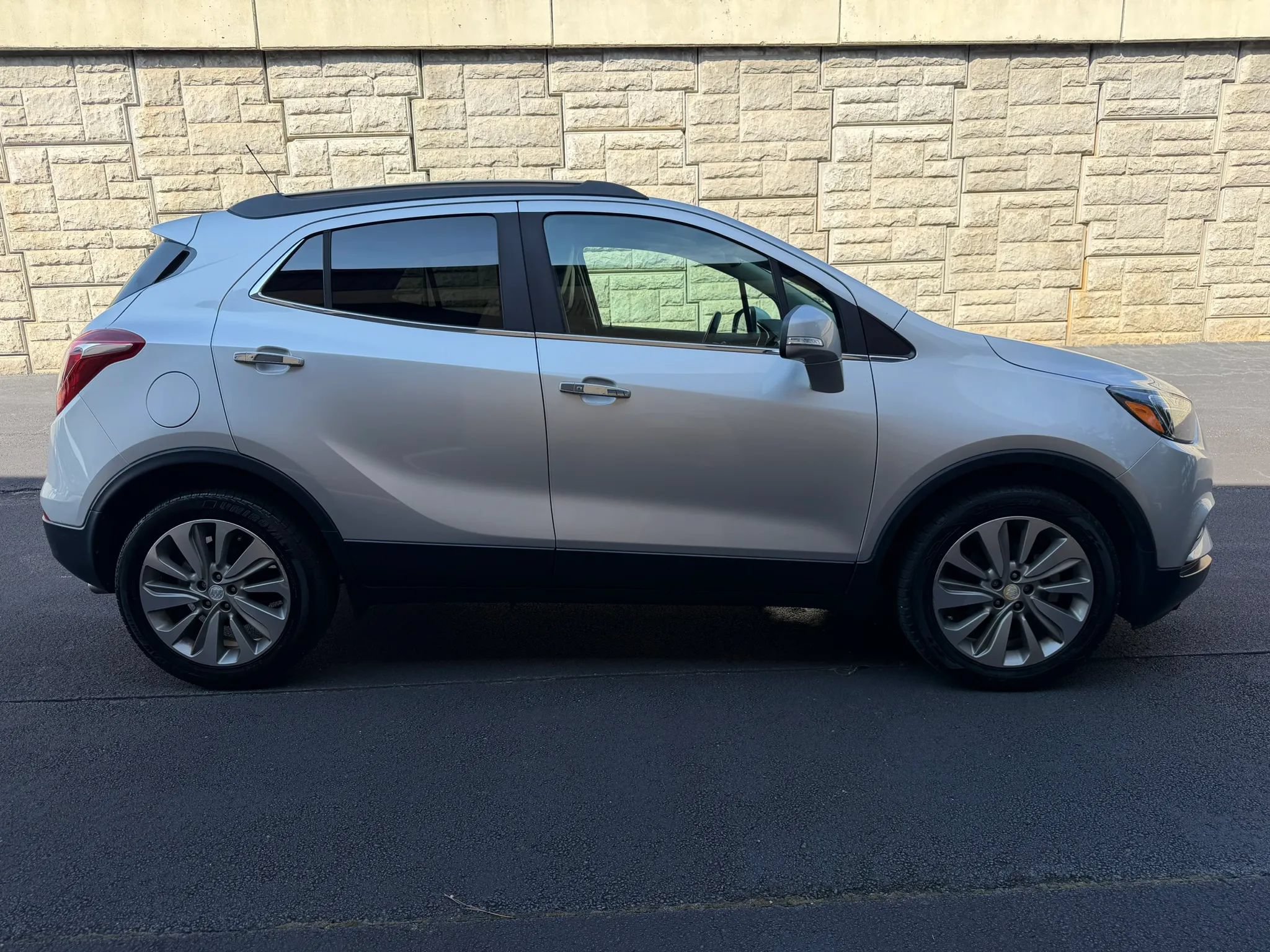 Used 2019 Buick Encore Preferred FWD image 6