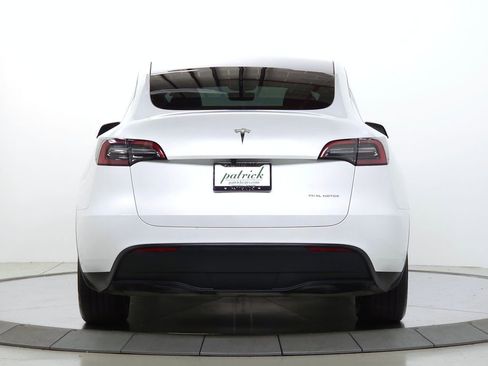 Used 2025 Tesla Model Y Long Range AWD/4WD image 5