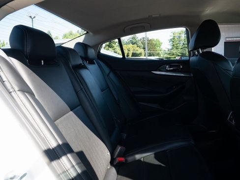 Used 2023 Nissan Maxima SV w/ Floor Mat Group image 23