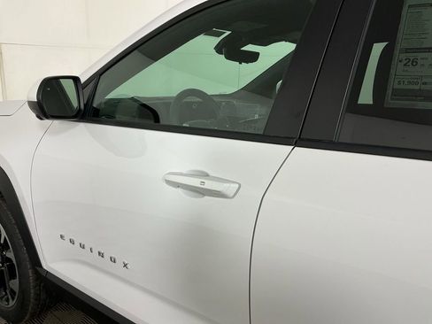 New 2026 Chevrolet Equinox LT w/ Convenience Package II AWD/4WD image 7