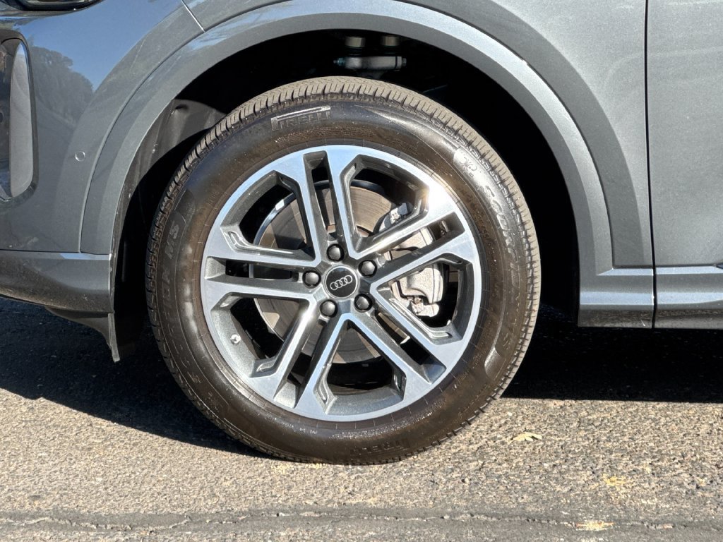 New 2025 Audi Q5 Premium w/ Convenience Package AWD/4WD image 26