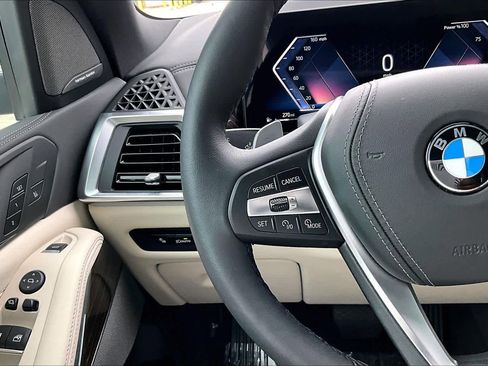 Used 2026 BMW X5 xDrive40i w/ Executive Package image 21