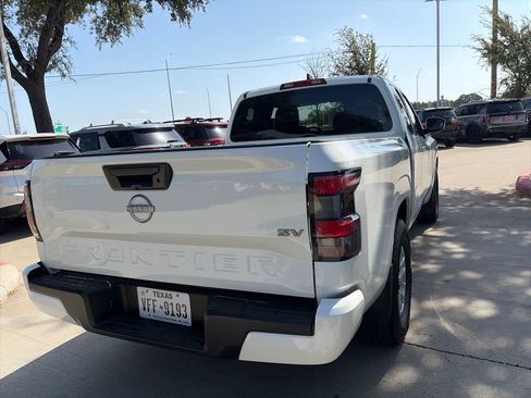Used 2024 Nissan Frontier SV RWD image 20
