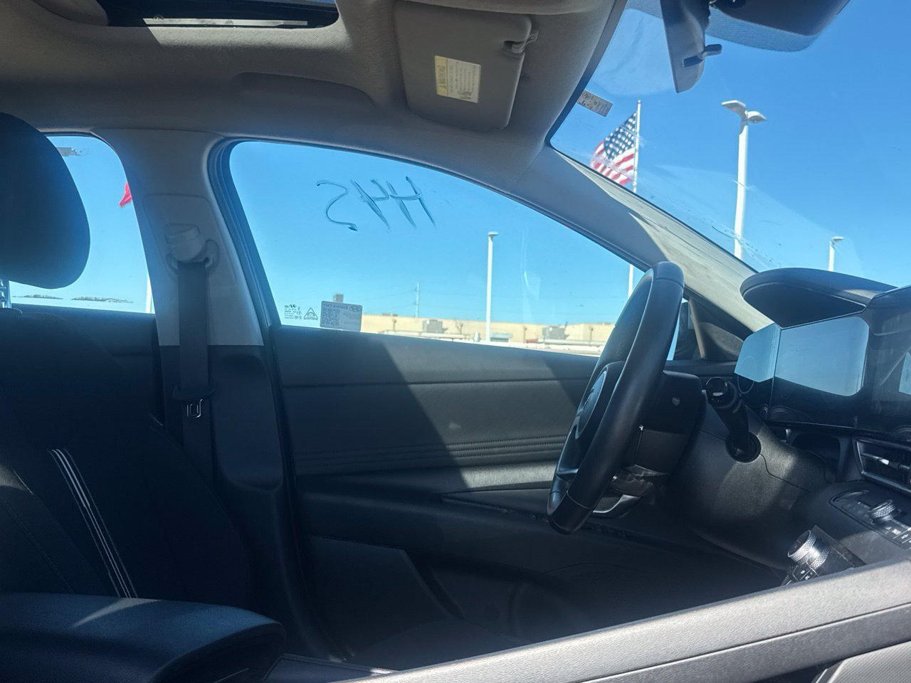 Used 2025 Hyundai Elantra SEL FWD image 36