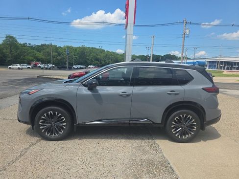 New 2026 Nissan Rogue Platinum w/ Platinum Premium Package AWD/4WD image 9