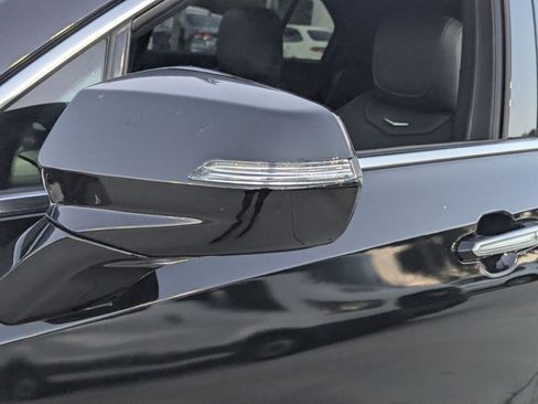 Used 2021 Cadillac XT4 Premium Luxury w/ Cold Weather Package image 8