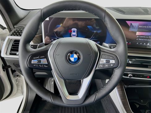 New 2026 BMW X5 xDrive40i w/ Climate Comfort Package image 13