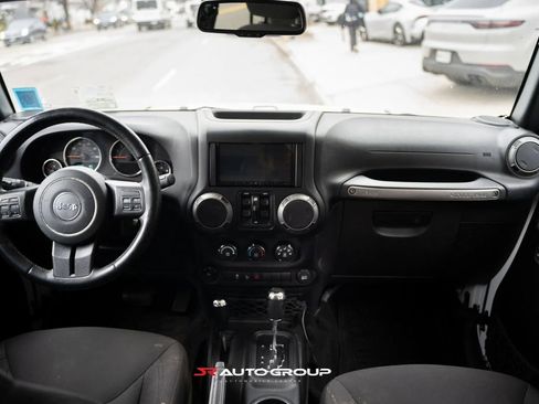 Used 2016 Jeep Wrangler Unlimited Sport image 10