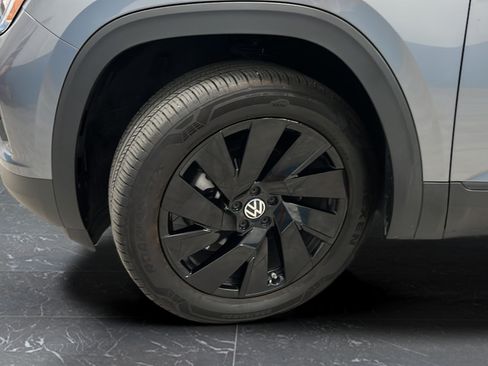 Used 2024 Volkswagen Atlas Cross Sport SE w/ Panoramic Sunroof Package AWD/4WD image 36