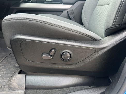 Used 2024 RAM 1500 Big Horn AWD/4WD image 22
