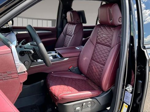 New 2026 Cadillac Escalade Sport w/ Touring Package AWD/4WD image 9