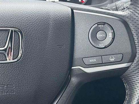Certified 2024 Honda Passport EX-L image 18