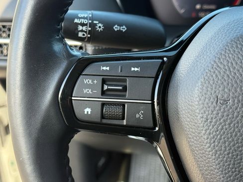 Used 2024 Honda HR-V EX-L image 18