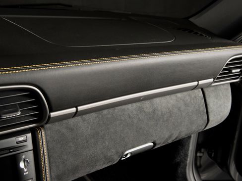 Used 2010 Porsche 911 GT3 image 22