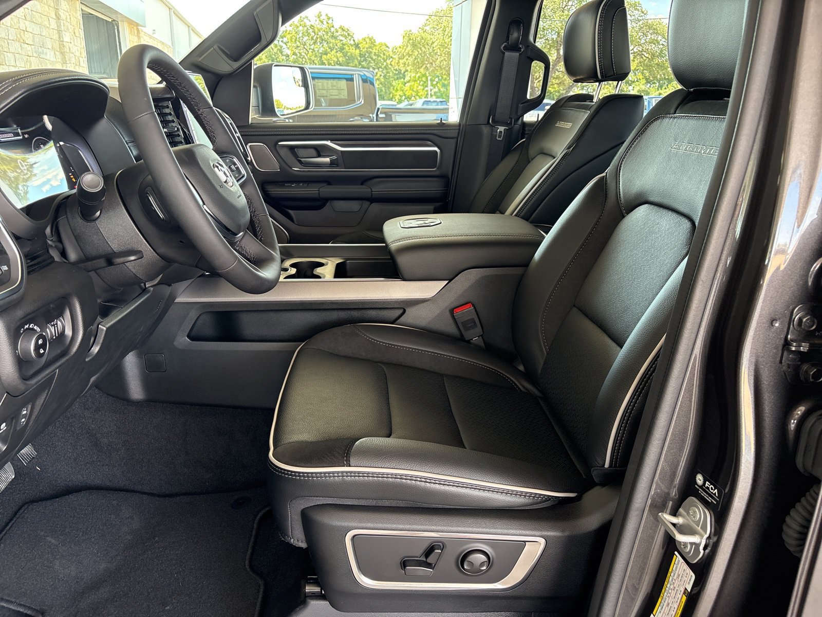 New 2026 RAM 1500 Laramie w/ Night Edition AWD/4WD image 10