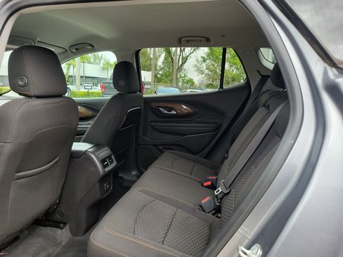 Used 2020 GMC Terrain SLE FWD image 12