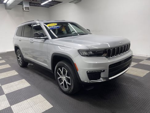 Used 2024 Jeep Grand Cherokee L Limited w/ Luxury Tech Group II AWD/4WD image 6