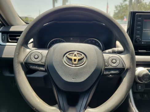 Used 2021 Toyota RAV4 XLE FWD image 23