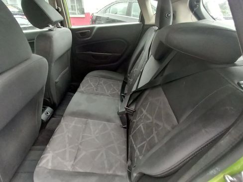Used 2013 Ford Fiesta SE image 14