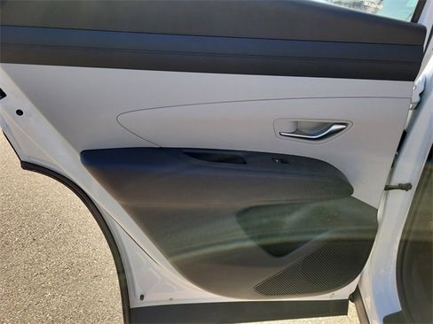 New 2026 Hyundai Tucson SEL image 16