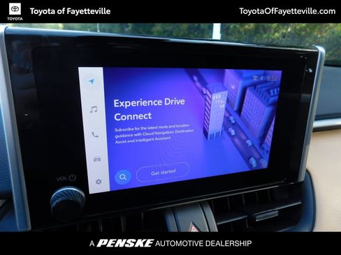 Used 2025 Toyota RAV4 XLE FWD image 9