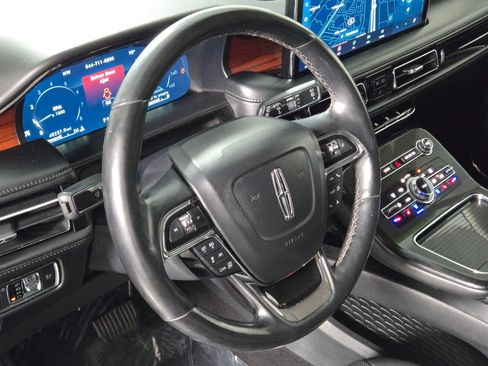 Certified 2022 Lincoln Nautilus Reserve FWD image 22