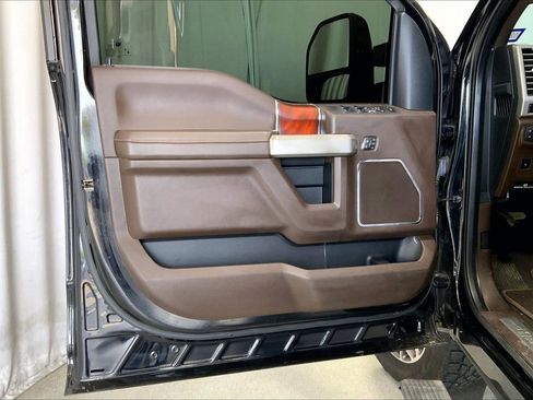 Used 2020 Ford F350 King Ranch w/ King Ranch Ultimate Package image 21