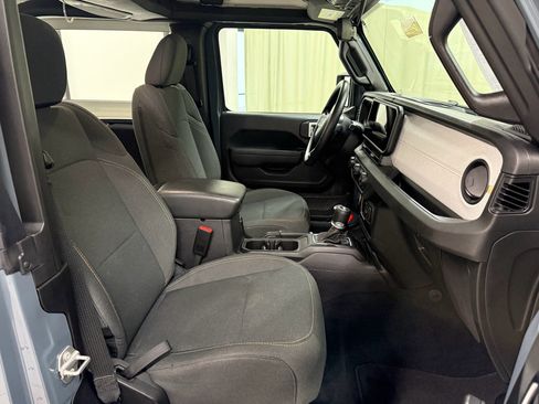 Used 2024 Jeep Wrangler Sport AWD/4WD image 19