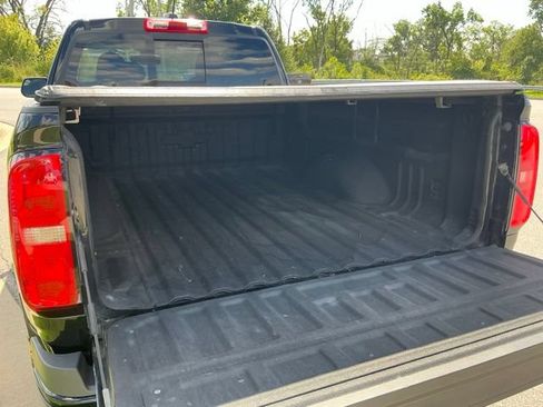Used 2016 Chevrolet Colorado Z71 AWD/4WD image 11