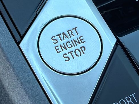 Used 2025 BMW 230i Coupe w/ Parking Assistance Package RWD image 35