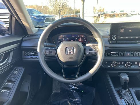 Used 2024 Honda Accord EX image 16