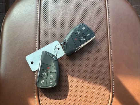 Used 2025 GMC Sierra 1500 Denali Ultimate image 13