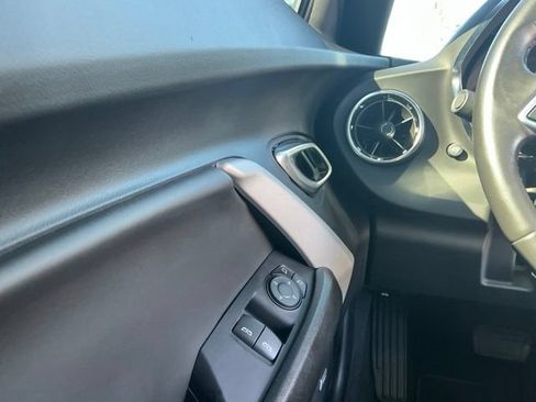 Used 2022 Chevrolet Camaro LT RWD image 23