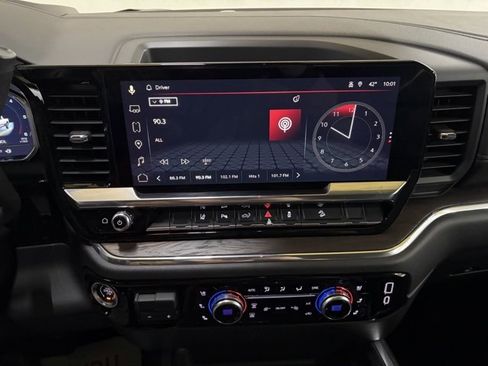 Used 2025 GMC Sierra 2500 SLT w/ SLT Premium Package image 37