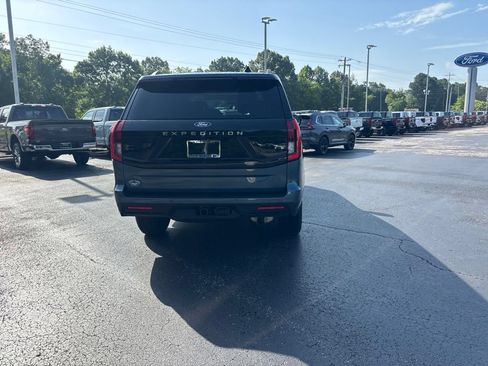 New 2027 Ford Expedition Active RWD image 4