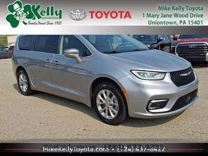 Used 2021 Chrysler Pacifica Touring-L