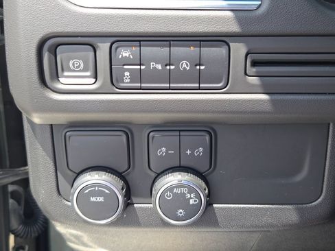 Used 2023 Chevrolet Tahoe Premier RWD image 27