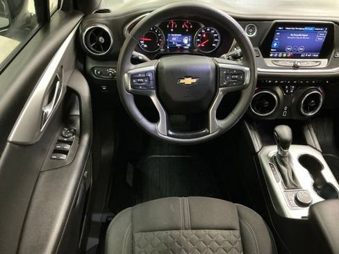 Used 2021 Chevrolet Blazer LT FWD image 10