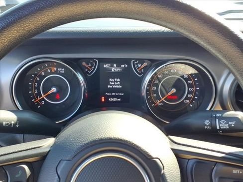 Used 2021 Jeep Wrangler Sport image 20