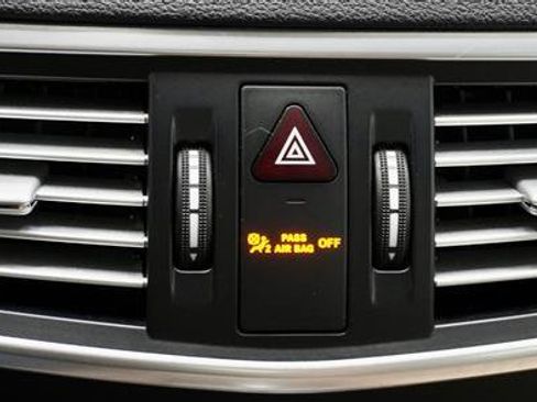 Used 2012 Mercedes-Benz E 350 4MATIC Sedan image 18