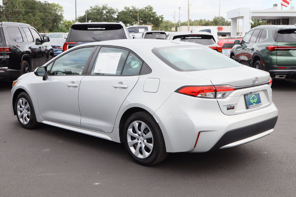Used 2020 Toyota Corolla LE FWD image 7