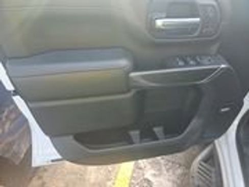 Used 2020 GMC Sierra 2500 AT4 image 13