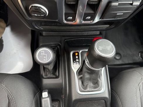 Used 2023 Jeep Wrangler Sport AWD/4WD image 23