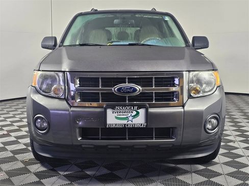 Used 2012 Ford Escape XLT image 2