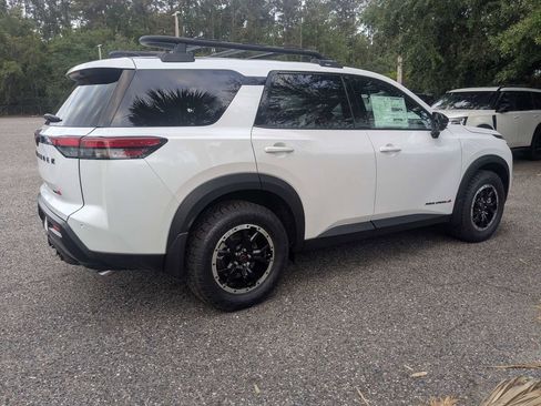 New 2026 Nissan Pathfinder Rock Creek AWD/4WD image 4